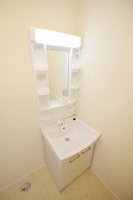 洗面設備　☆忙しい朝に便利な独立洗面台☆