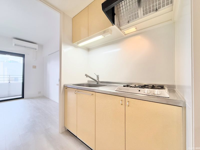 キッチン　画像は別号室写真の為、現状を優先いたします。