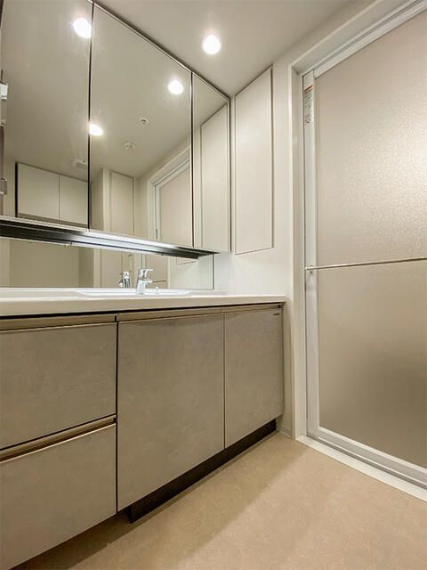 洗面設備　洗面所です