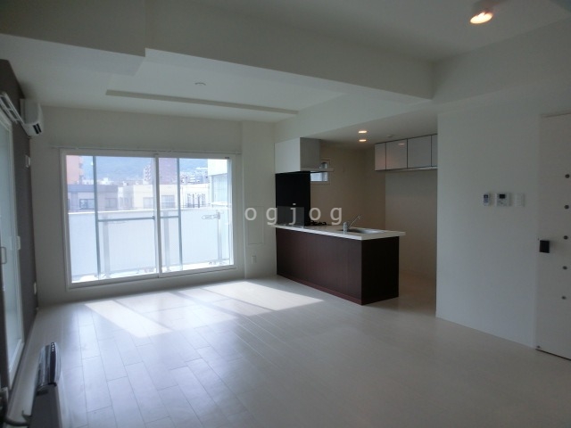 居室・リビング　同号室タイプ写真