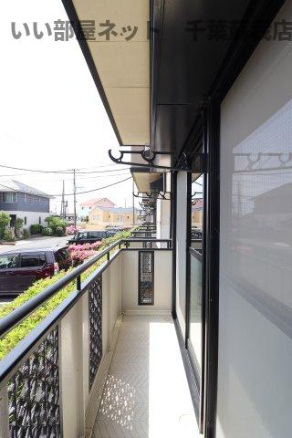 バルコニー　バルコニー付きの洋室です！