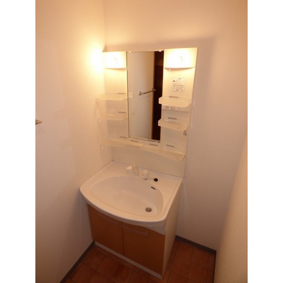 洗面設備　同部屋タイプ・現状優先