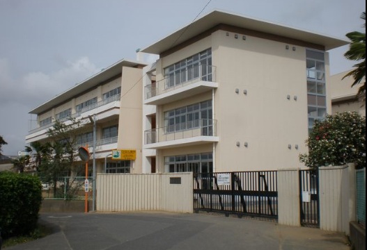 小学校　鹿嶋市立三笠小学校（小学校）まで1261m