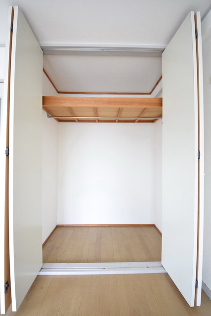 収納　～たっぷり収納スペース～