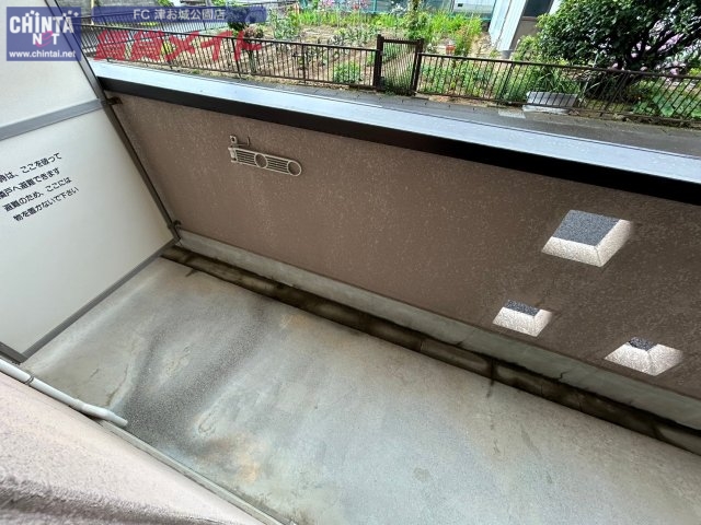 バルコニー　同じ物件、別部屋の写真です
