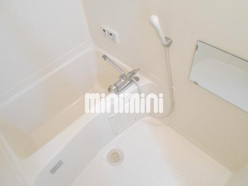 バス・シャワールーム　お風呂で疲れを取りましょう。