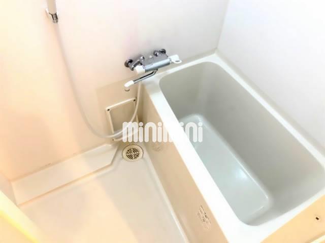 バス・シャワールーム　お風呂です