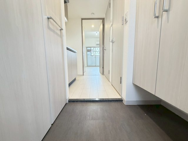 玄関　詳細は、RISUMO江坂本店までお問合せください♪