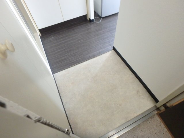 バルコニー　玄関