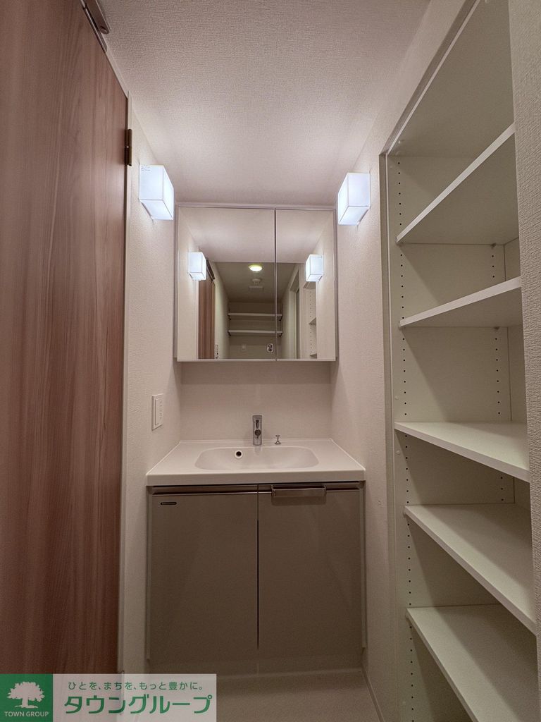 洗面設備　収納