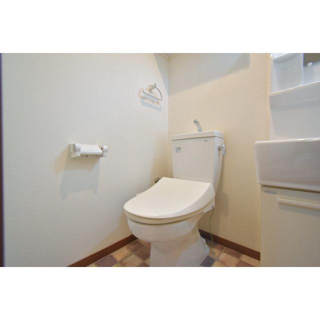 トイレ　ウインズコート城東中央　トイレ