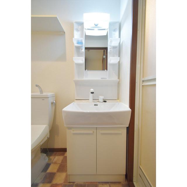 洗面設備　ウインズコート城東中央　独立洗面台