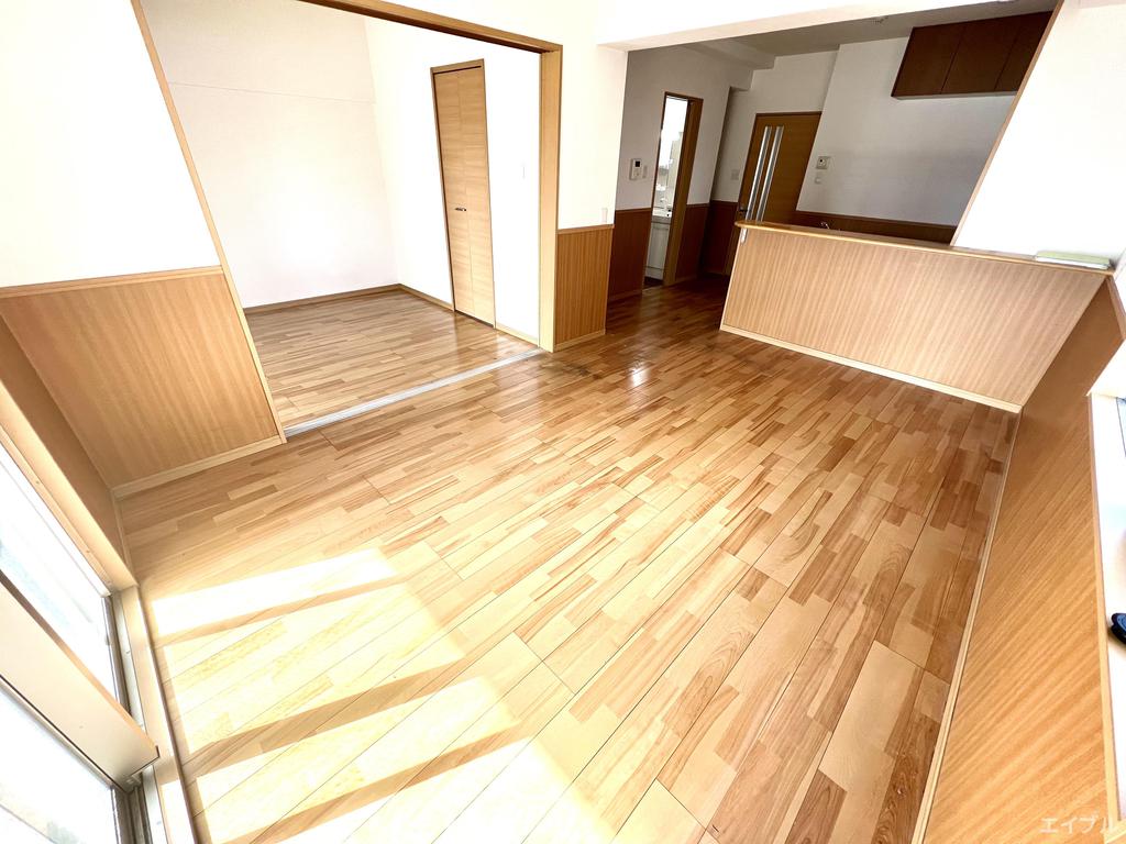 居室・リビング　※同物件、別号室の写真