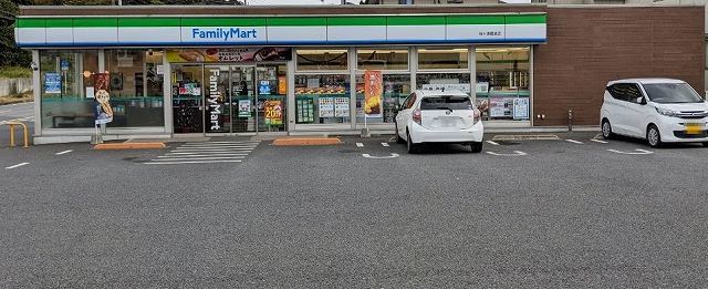 コンビニ　ファミリーマート袖ヶ浦長浦店（コンビニ）まで85m