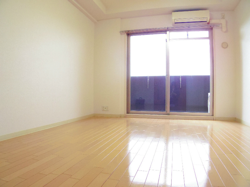 その他部屋・スペース　明るいベッドルーム