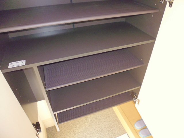 玄関　シューズボックス