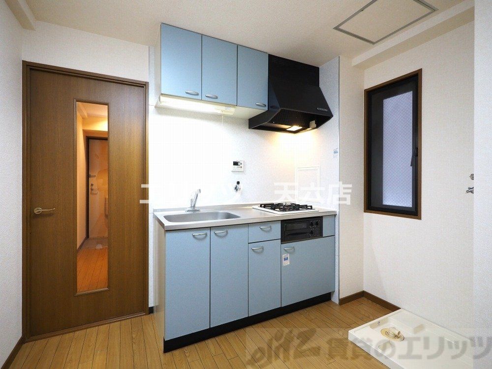 キッチン　キッチン