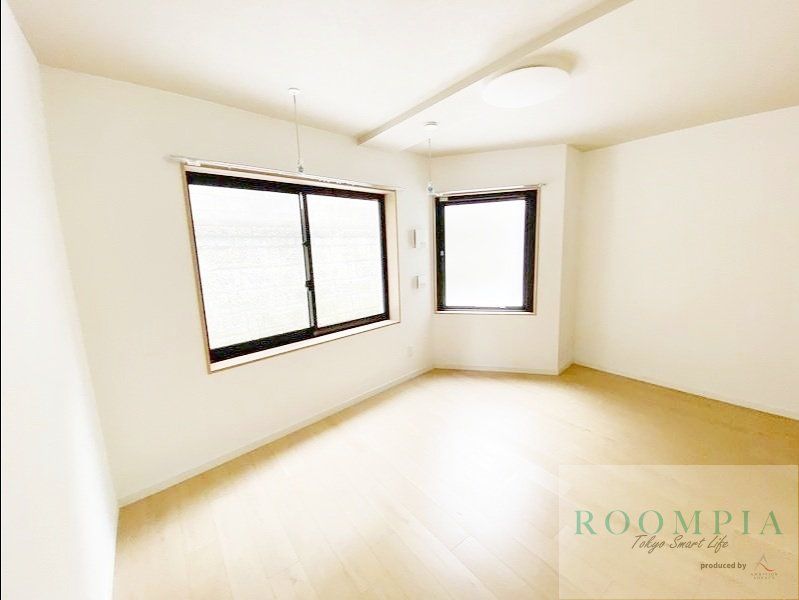 居室・リビング　物件画像