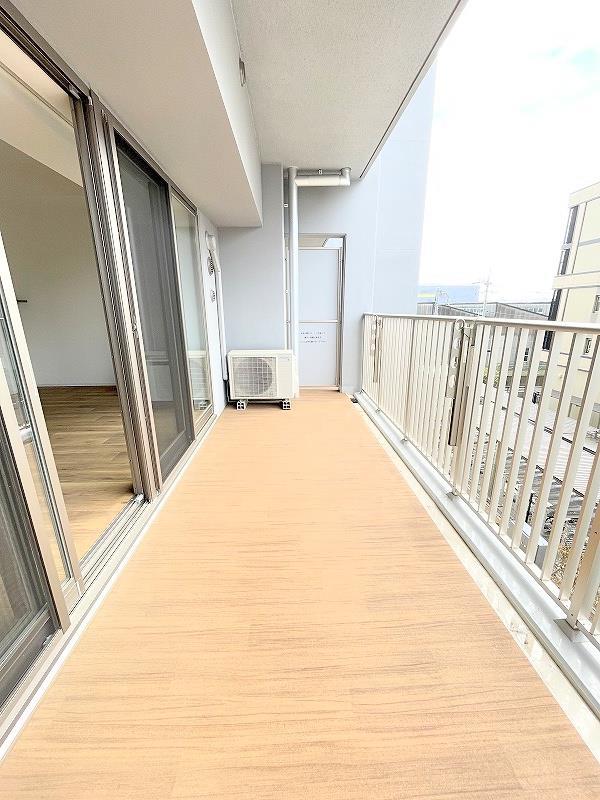 バルコニー　バルコニー