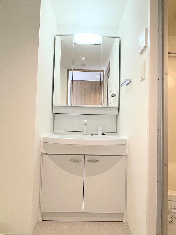 洗面設備　洗髪洗面化粧台