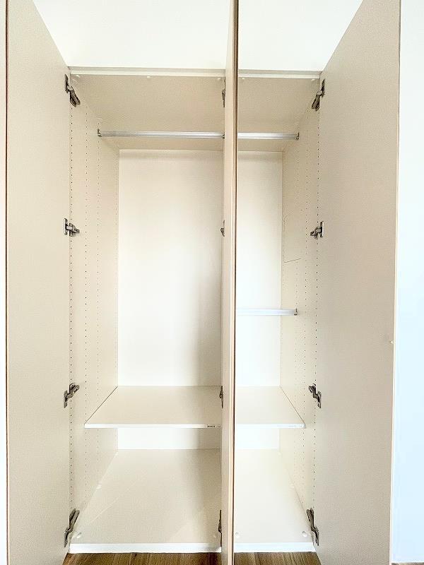 収納　クローゼット（洋室6.7帖側）