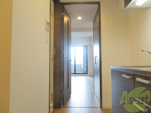 玄関　玄関から見た景色はこちらです。イメージできますか。