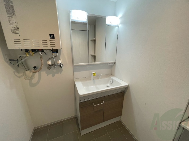 洗面設備　シャンプードレッサーで身支度もラクラクです！