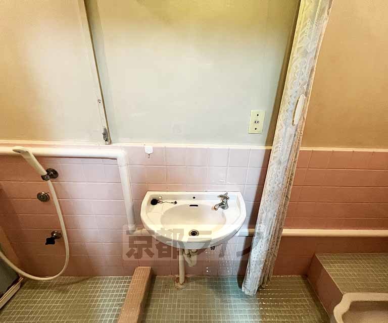 洗面設備　洗顔はこちらで