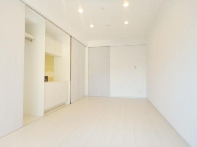 居室・リビング　★明るい洋室★