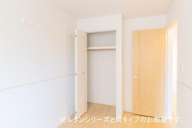 トイレ　収納(イメージ)