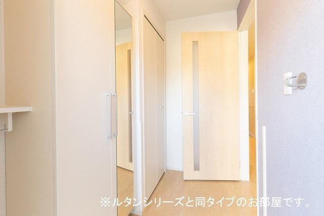 居室・リビング　玄関(イメージ)