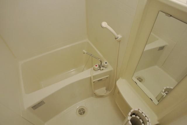 バス・シャワールーム　☆浴室乾燥機付き☆