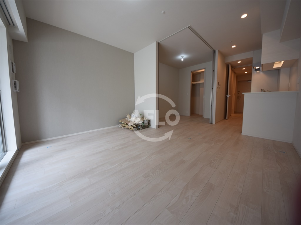 居室・リビング　OPUS RESIDENCE SHINSAIBASHI SO