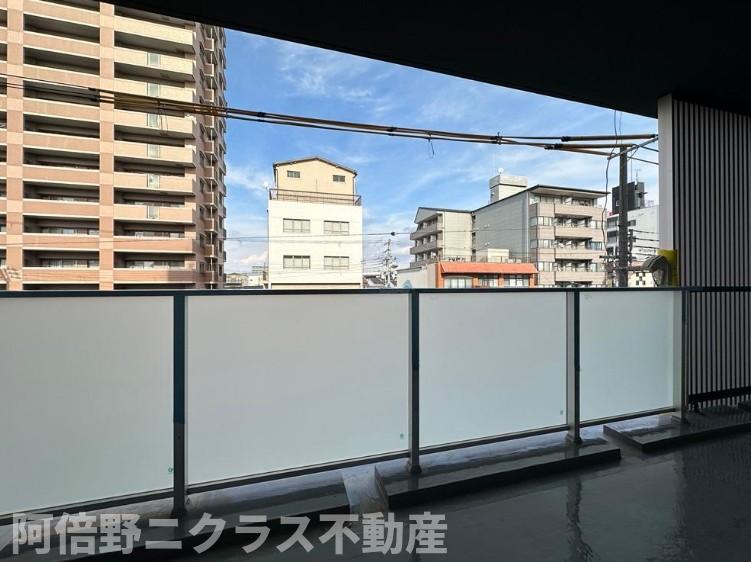 バルコニー　内装は別部屋の参考写真です。