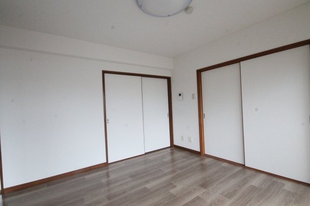 居室・リビング　写真は類似です。