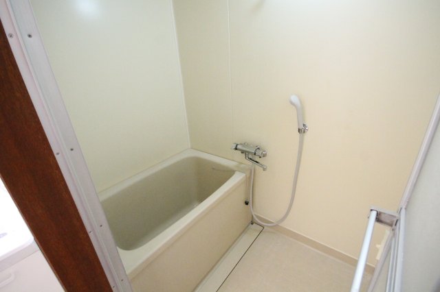 バス・シャワールーム　写真は類似です。