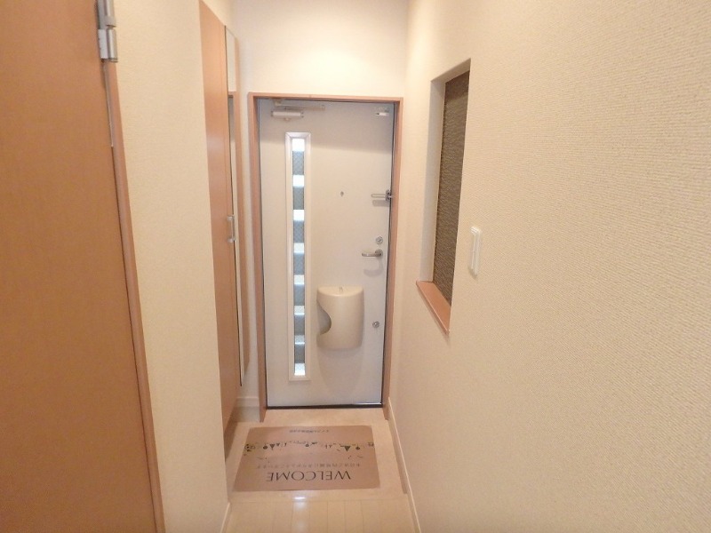 玄関　間取り反転タイプ