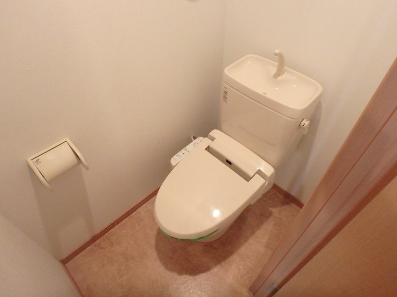 トイレ　間取り反転タイプ