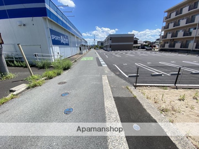 その他　前面道路（その他）まで0m