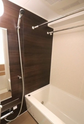 バス・シャワールーム　※別部屋の参考写真です。