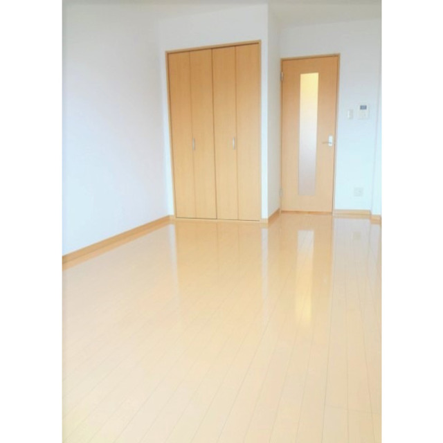 居室・リビング　室内