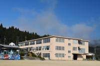 小学校　真庭市立木山小学校（小学校）まで947m