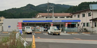 コンビニ　ローソン　真庭下方店（コンビニ）まで394m