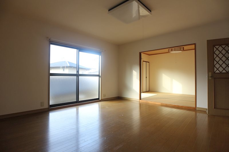 居室・リビング　※別部屋参考写真