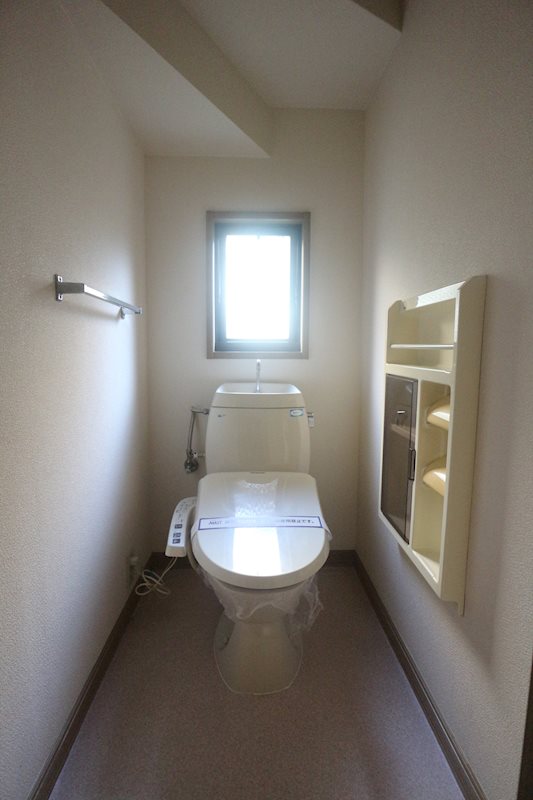 トイレ　※別部屋参考写真