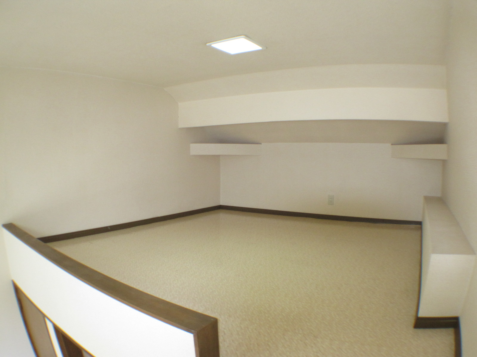 その他部屋・スペース　ロフトです　高さは約1.4ｍあります。　寝室や収納等に利用可