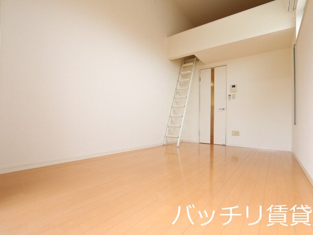 居室・リビング　画像は同型タイプの為現状を優先致します。