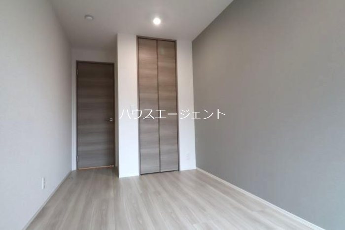 その他部屋・スペース　収納付の洋室です