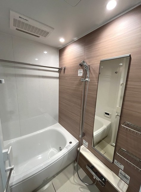 バス・シャワールーム　※写真は同タイプ住戸です。