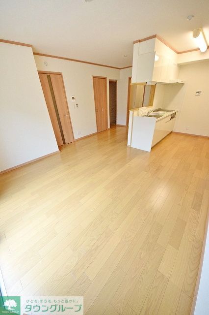 居室・リビング　お問い合わせはタウンハウジング府中店まで